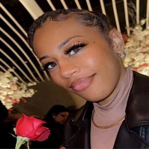 Meet your Posher, Angelique